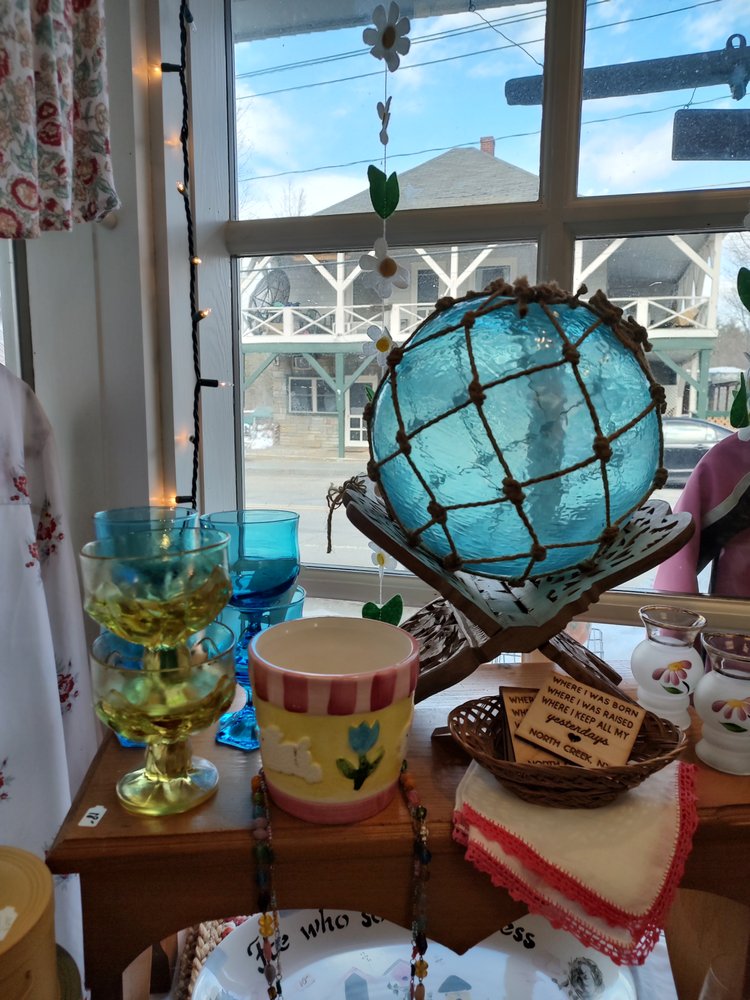 ADIRONDACK STOCKPILE Updated October 2024 251 Main St, North Creek