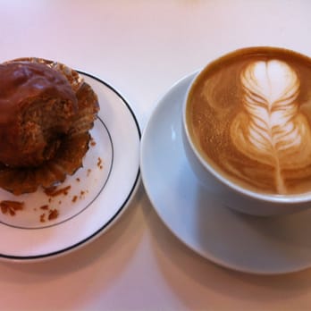 3 Little Figs - Dirty chai muffin & latte with almond milk - Coffee & Tea Near Me - Somerville, Massachusetts