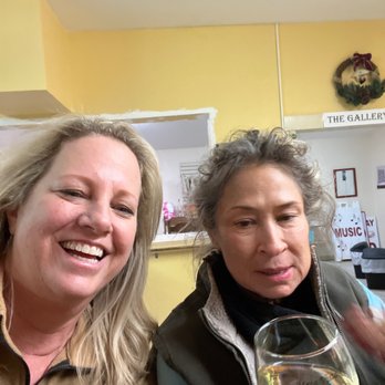 Mesa Vista Winery Tasting Room - It's a good day at Mesa Vista Winery!! - Wine Tasting Room Near Me - Anthony, New Mexico