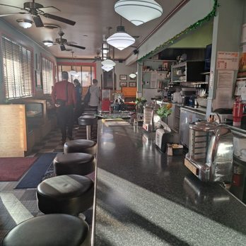Woody's Diner - Diners Near Me - Sunset Beach, California
