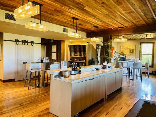La Crema Estate at Saralee's Vineyard by null