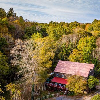 Osceola Mill Dining & Lodging - Located in the heart of the beautiful Shenandoah Valley. - Bed & Breakfast Near Me - Vesuvius, Virginia Osceola Mill Dining & Lodging - Located in the heart of the beautiful Shenandoah Valley. - Bed & Breakfast Near Me - Vesuvius, Virginia