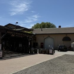 Maryhill Winery - Award winning wines, small menu that is very good. Inside and outdoor seating. Concert area. Great views.
