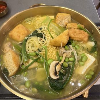 Big Way Hot Pot - Mushroom broth pot - Hot Pot Near Me - Vancouver, British Columbia