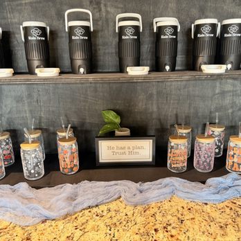Rain Brew - Coffee & Tea Near Me - Pigeon Forge, Tennessee Rain Brew - Coffee & Tea Near Me - Pigeon Forge, Tennessee