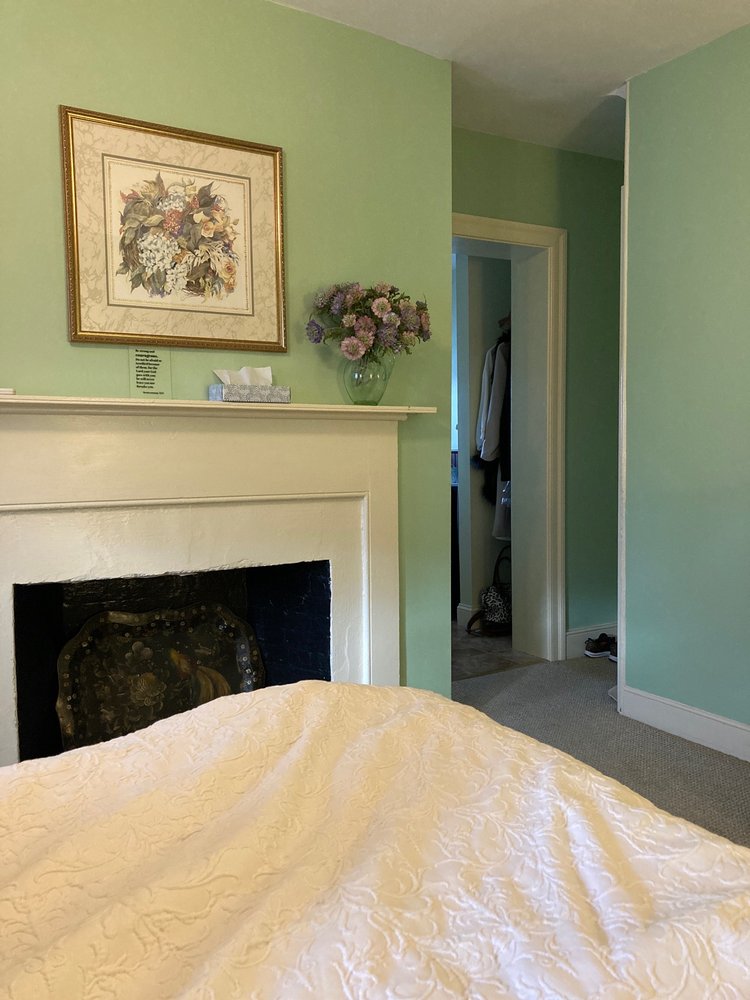 CARLISLE HOUSE BED & BREAKFAST HOTEL - Updated July 2025 - 15 Photos