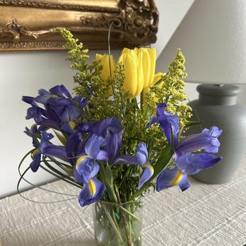 Griffin's Floral Design - Spring Time Bouquet (5 days after purchase) - Florists Near Me - Pataskala, Ohio Griffin's Floral Design - Spring Time Bouquet (5 days after purchase) - Florists Near Me - Pataskala, Ohio