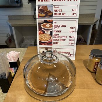 Bob Evans - There was a time I could eat that entire pie - American Near Me - Petoskey, Michigan Bob Evans - There was a time I could eat that entire pie - American Near Me - Petoskey, Michigan