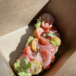 Melo Coffee & Kitchen - Avocado toast