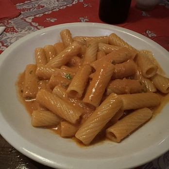 La Brace - Rigatoni al rustico (rigatoni with tomato sauce and Gorgonzola) - Italian Near Me - Cefalu', Pennsylvania