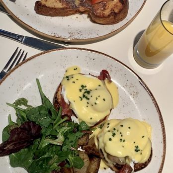 Harvest - Eggs Benedict, Brioche French Toast - New American Near Me - Cambridge, Massachusetts Harvest - Eggs Benedict, Brioche French Toast - New American Near Me - Cambridge, Massachusetts