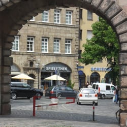 Waffenhof mit Spittlertorturm