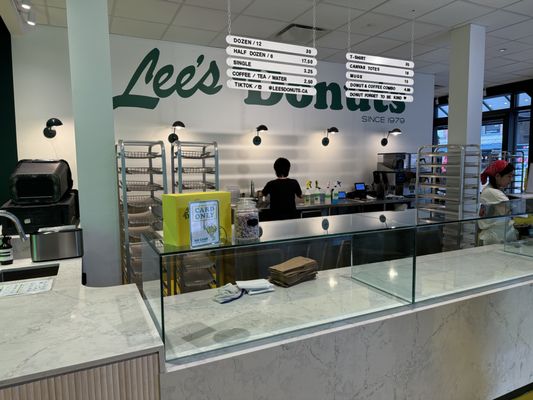 Lee's Donuts Gastown by null