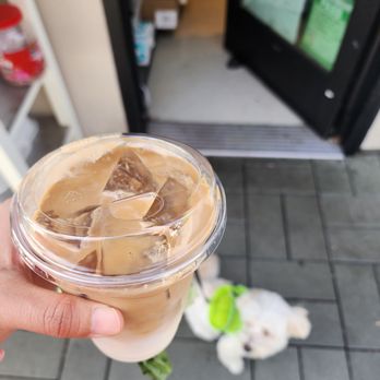 Saint Frank Coffee - Iced latte - Coffee & Tea Near Me - Menlo Park, California Saint Frank Coffee - Iced latte - Coffee & Tea Near Me - Menlo Park, California