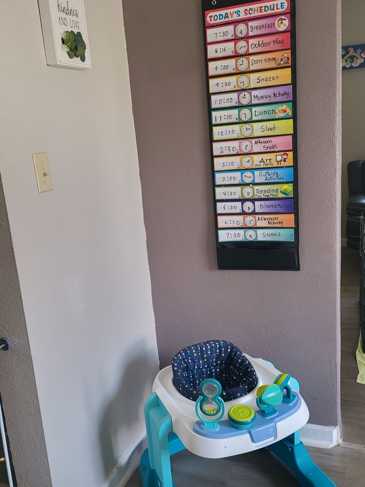 Fantastic World DayCare Home - childcare center in Winter Haven, FL