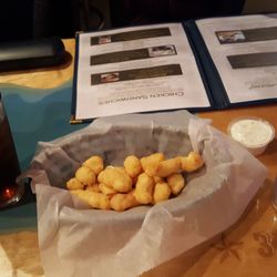 Restaurant Hotel Bar & Grill - Delicious cheese curds