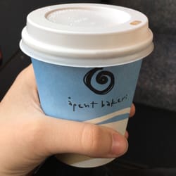 Åpent Bakeri Holtet - En cappuccino to-go. Jeg er et big fan av kaffet på Åpent Bakeri!