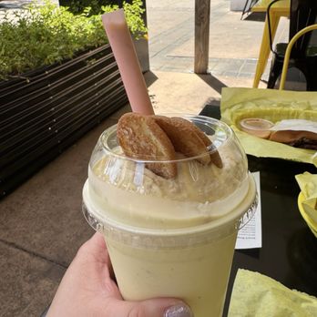 Smack Burgers - Banana Pudding Shake - Burgers Near Me - San Leandro, California
