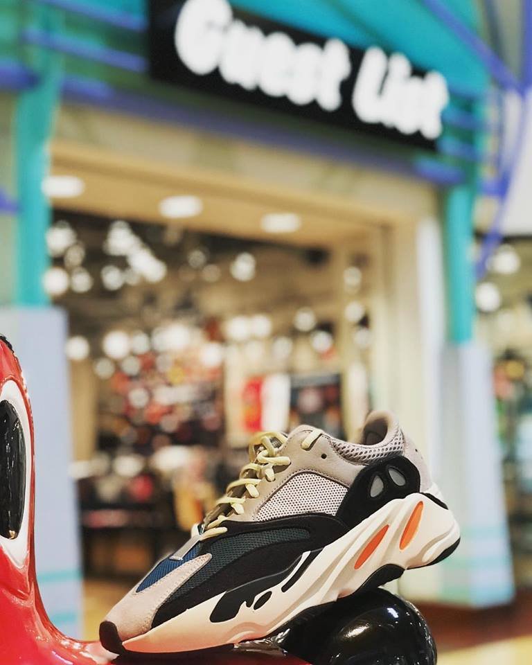 GUEST LIST Updated September 2024 33 Photos 5000 S Arizona Mills