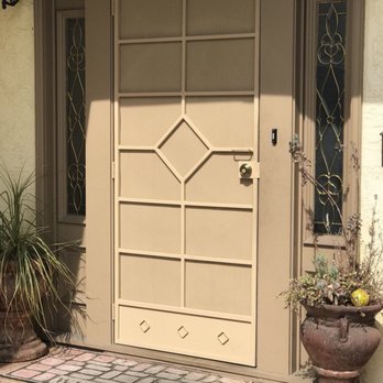 E & E Custom Iron Works - Fences & Gates Near Me - La Puente, California