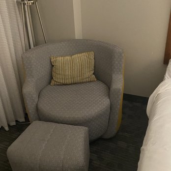 Courtyard by Marriott Norfolk Downtown - Needs updating, surprise the is a Courtyard Marriott! - Hotels Near Me - Norfolk, Virginia Courtyard by Marriott Norfolk Downtown - Needs updating, surprise the is a Courtyard Marriott! - Hotels Near Me - Norfolk, Virginia