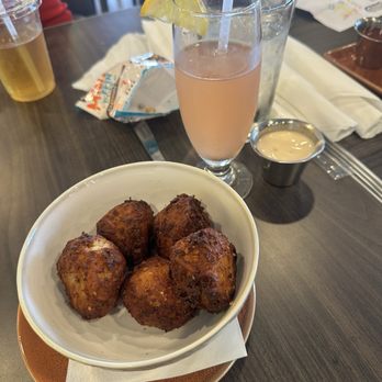 Early Bird Brunch - HASH HOLES - Breakfast & Brunch Near Me - Sioux Falls, South Dakota Early Bird Brunch - HASH HOLES - Breakfast & Brunch Near Me - Sioux Falls, South Dakota