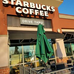 Starbucks - Gettin ready for warmer days... xo