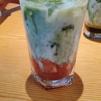 Tendon Kohaku - Strawberry matcha latte - Japanese Near Me - Bellevue, Washington Tendon Kohaku - Strawberry matcha latte - Japanese Near Me - Bellevue, Washington
