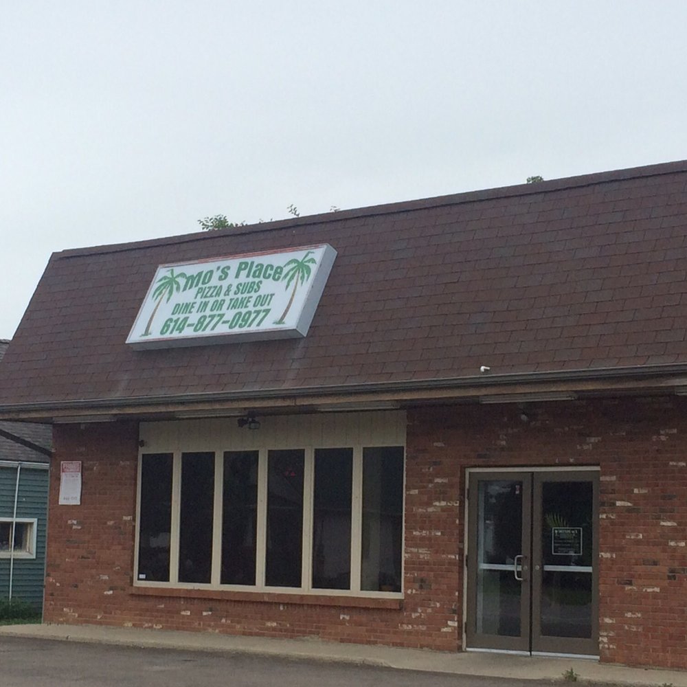 Mo's Place - the front of the restaurant - Pizza Near Me - Commercial Point, Ohio Mo's Place - the front of the restaurant - Pizza Near Me - Commercial Point, Ohio