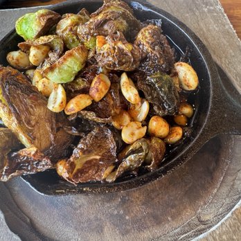 The Cruisery - Insta/Beli/Yelp/TikTok: @amei_eats - Cocktail Bars Near Me - Santa Barbara, California