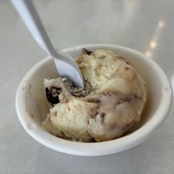 Big Spoon Creamery - Girl Scout Somoa