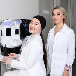 Cosmetologist's advice by VISIA