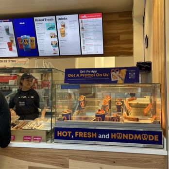 Auntie Anne's - Pretzels Near Me - Astoria, New York