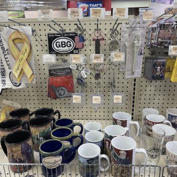 Gateway Mini Mart - a display of coffee mugs - Grocery Near Me - Gettysburg, Pennsylvania