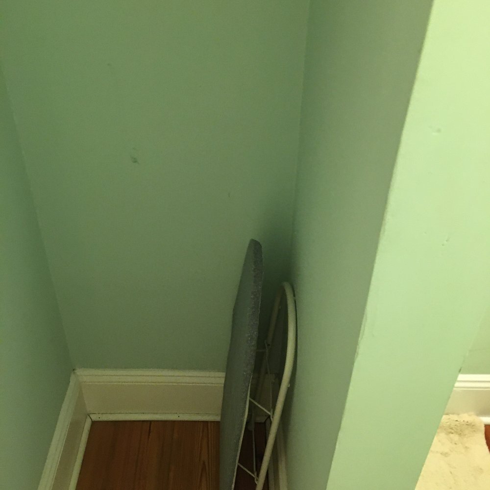 Cooper's Landing - "Closet" off the toilet. - Hotels Near Me - Clarksville, Virginia