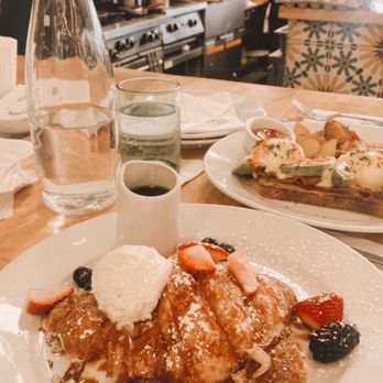 Bloom - Croissant French Toast Bacon Avocado Bene - American Near Me - Santa Clara, California
