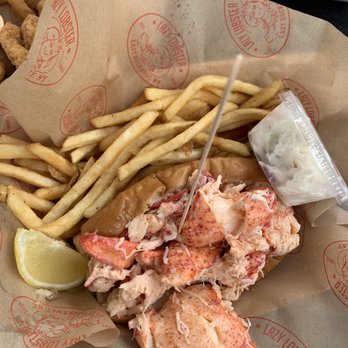 Lazy Lobster - Lobster roll - Seafood Near Me - East Rockaway, New York