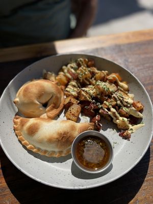 Buena Onda Empanadas | Restaurant • Catering • Events by null