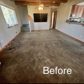 Premier Floor Covering - Before photo (old carpet) - Carpeting Near Me - Grass Valley, California Premier Floor Covering - Before photo (old carpet) - Carpeting Near Me - Grass Valley, California