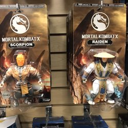 Fye - Vintage MOTU style Mortal Kombat figures. Pretty cool. Haven't seen these elsewhere.