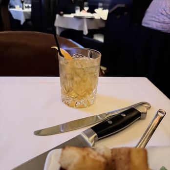 Hyde Park Prime Steakhouse - Smoked old fashioned - Steakhouses Near Me - Northville, Michigan