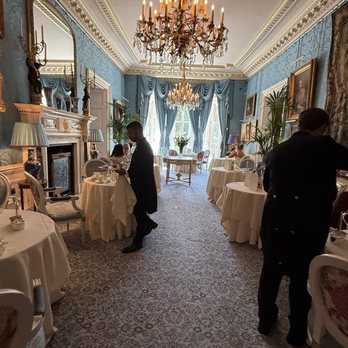The Ritz Restaurant - Tea room - British Near Me - London, XGL The Ritz Restaurant - Tea room - British Near Me - London, XGL