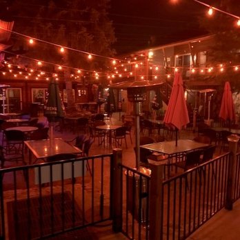 Robinhood Resort - Outdoor restaurant/bar - Big Bear Lake, CA