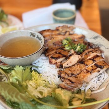 Pho Anh Vu - Grilled Chicken Vermicelli - Vietnamese Near Me - Toronto, Ontario Pho Anh Vu - Grilled Chicken Vermicelli - Vietnamese Near Me - Toronto, Ontario