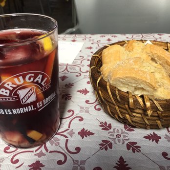 Manyans - Free bread. Sangria part of daily lunch special - Arroceria / Paella Near Me - Valencia, V Manyans - Free bread. Sangria part of daily lunch special - Arroceria / Paella Near Me - Valencia, V