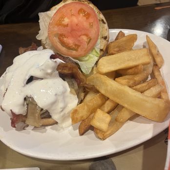 Lindburgers - Super Topper - American Near Me - Wellington, Florida Lindburgers - Super Topper - American Near Me - Wellington, Florida