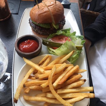 Avalon Grille - Wagyu Burger - New American Near Me - Avalon, California