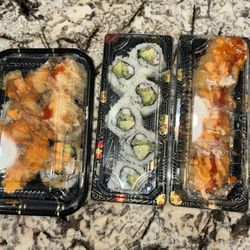 Tomo Sushi & Sashimi - Dragon roll, California roll, Spicy California Roll