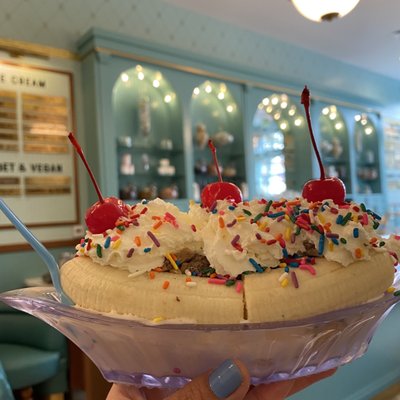Sweet Cooie's Ice Cream by null