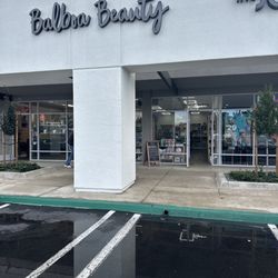 Balboa Beauty Supply - Front of the store